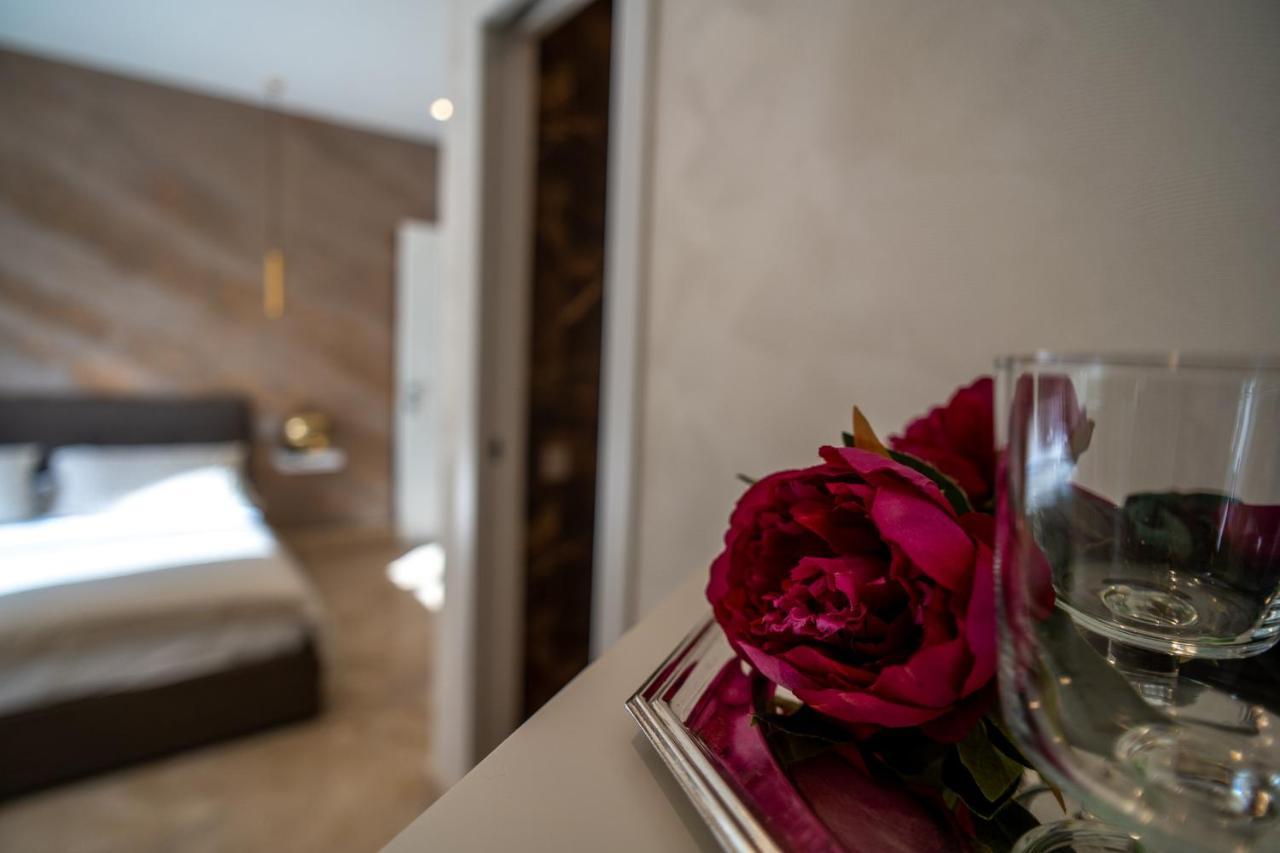 فندق Luxury Cecilia Via Antonio Del Re 9 تيفولي المظهر الخارجي الصورة