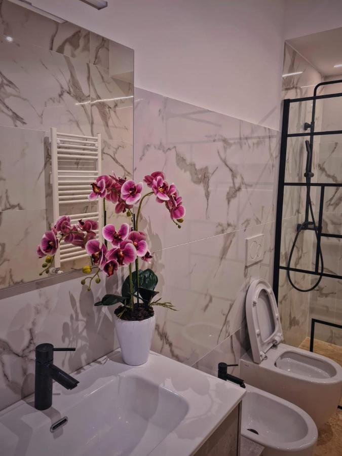 فندق Luxury Cecilia Via Antonio Del Re 9 تيفولي المظهر الخارجي الصورة